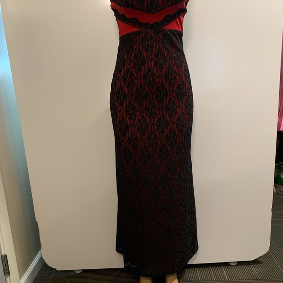 Women junior black- red strapless lace bodycon maxi dress size (M)  sleeveless - Picture 2 of 10